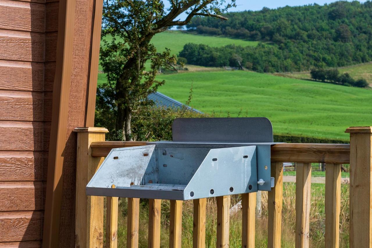 Waenfechan Glamping With Hot Tubs Colwyn Bay Exterior foto